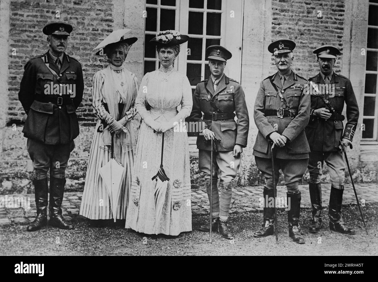 Sir Arthur Sloggett, Queen Mary, Prince of Wales, 11 Jul 1917. Shows (left to right): Brigader-General Anthony Ashley Cooper, Mabel Ogilvy, Countess of Airlee; Queen Mary, Edward VIII, Prince of Wales; Sir Arthur Sloggett and General Charles Foulkes at Montigny, July 11, 1917 during World War I. Stock Photo