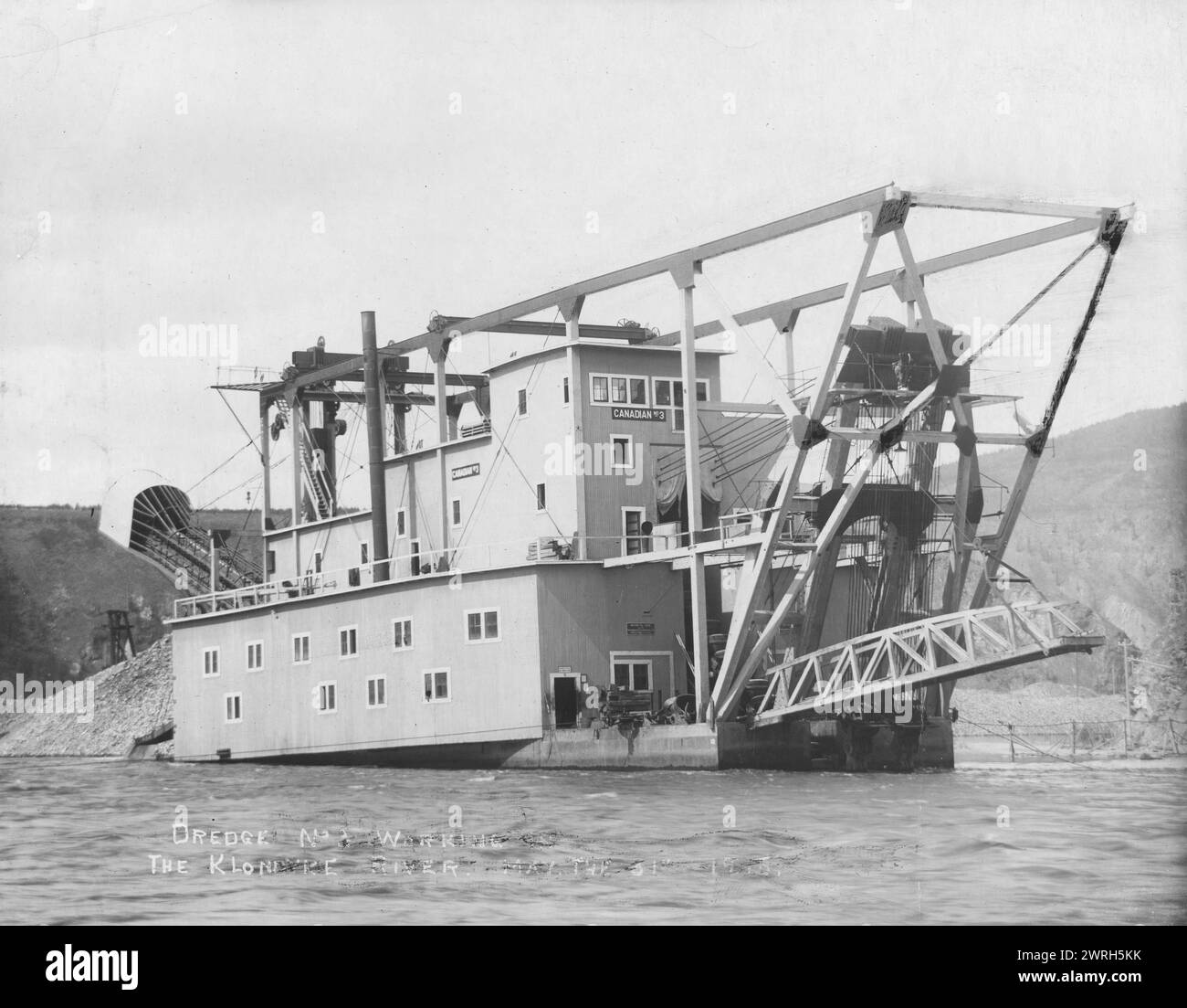 Gold dredge, 1915 Stock Photo Alamy