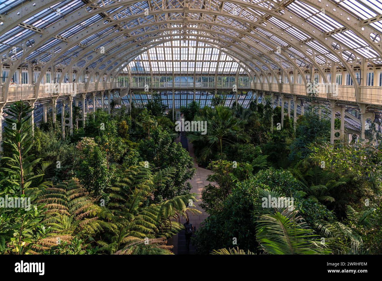 Famous greenhouse hi-res stock photography and images - Alamy, image size:1300x957