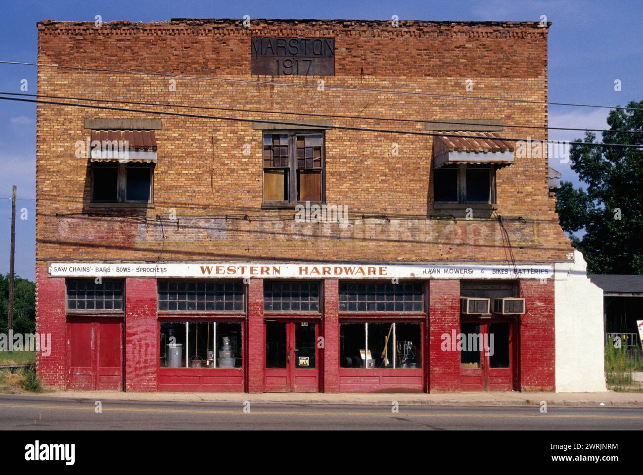 usa louisina coushatta hardware store relocation Stock Photo Alamy