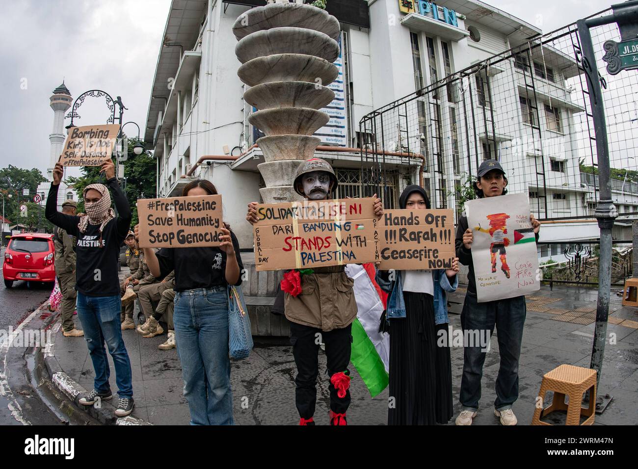 ART SOLIDARITY ACTION FOR PALESTINE Members of the Arts Solidarity for ...