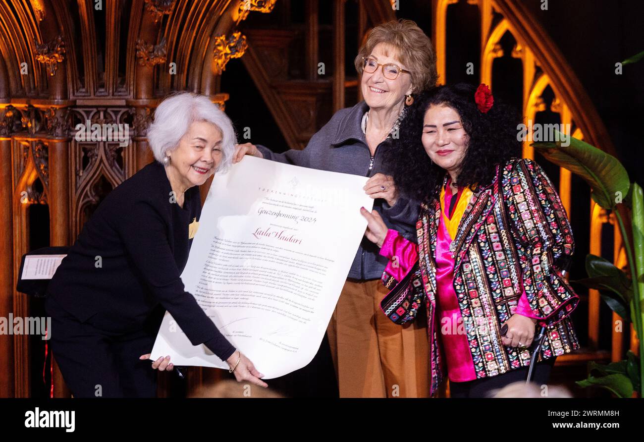 VLAARDINGEN - Princess Margriet during the presentation of the Geuzen Medal to the Afghan activist Laila Haidari in the Grote Kerk. Haidari secretly founded an education center for girls and women in her hometown of Kabul. ANP IRIS VAN DEN BROEK netherlands out - belgium out Stock Photo