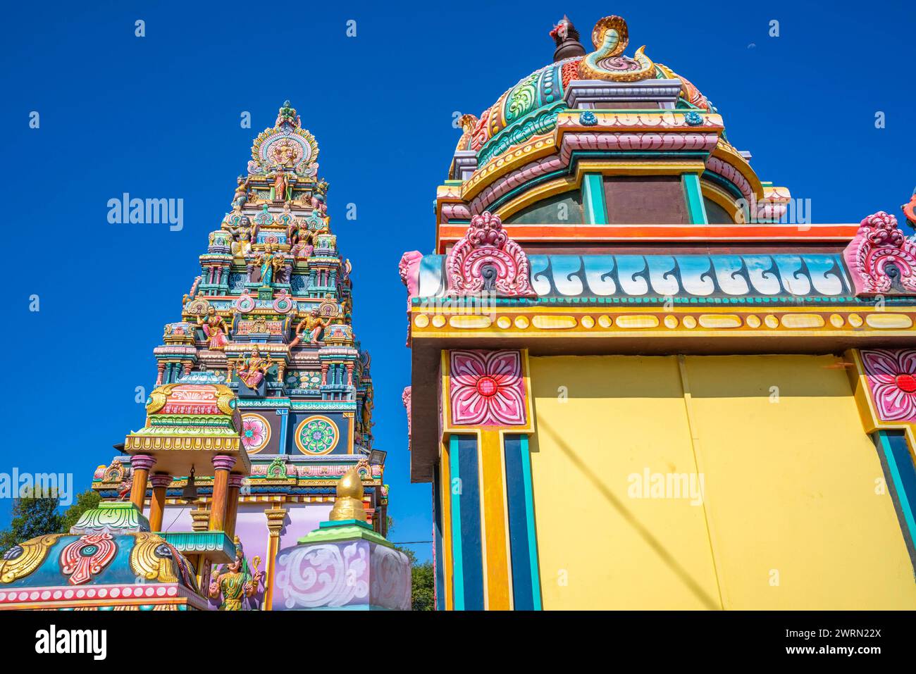 View of Sri Draubadi Ammen Hindu Temple on sunny day, Mauritius, Indian Ocean, Africa Copyright: FrankxFell 844-32234 Stock Photo