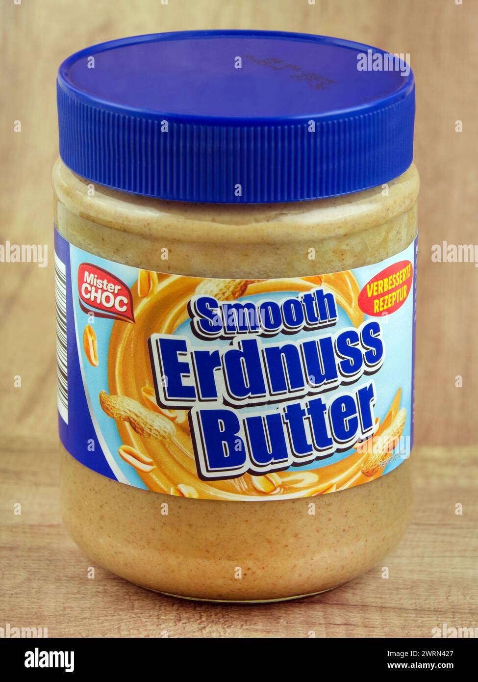 Erdnussbutter Smooth von Mister Choc im Glas Stock Photo - Alamy
