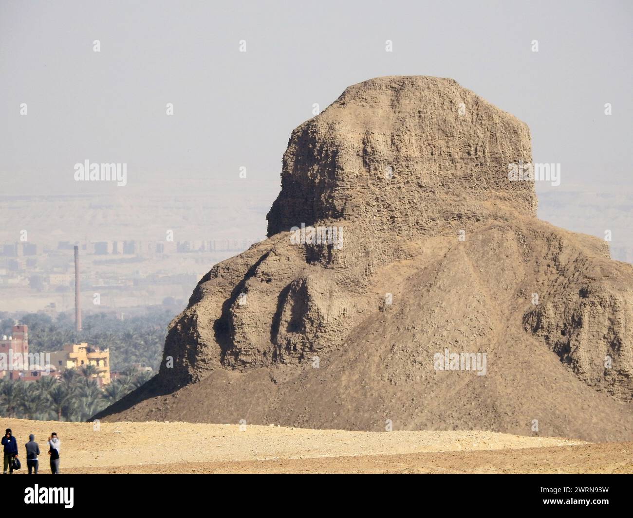 Amenemhat iii pyramid hi-res stock photography and images