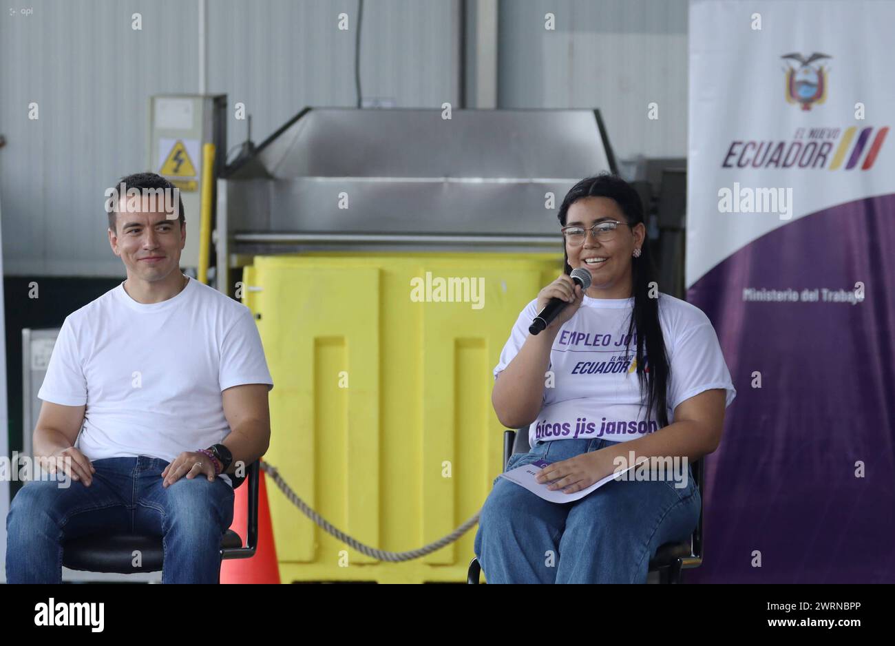 Joven de 18 años hires stock photography and images Alamy