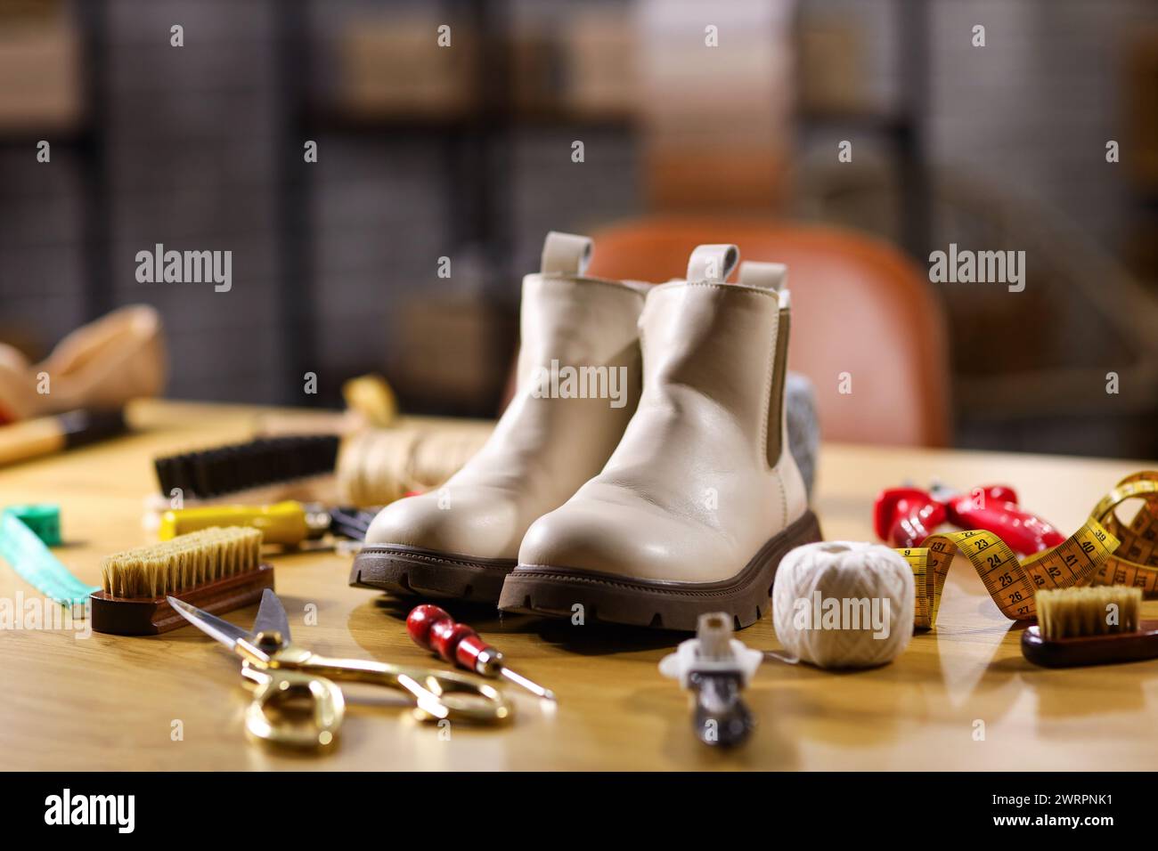 Shoemakers workplace hi-res stock photography and images - Alamy