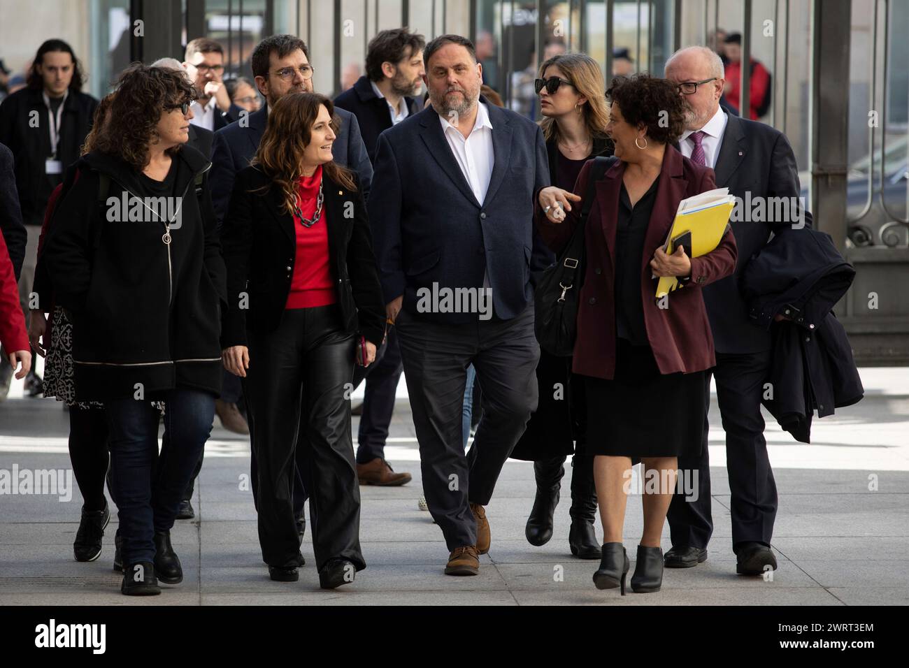l-r-the-deputy-of-erc-teresa-jord-14-march-2024-alejandro-mart-nez