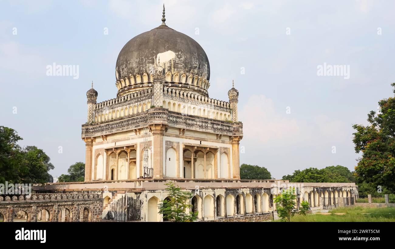 View of Tomb of Kulsoom Begam, Qutub Shahi Tombs, Hyderabad, Telanagana, India. Stock Photo