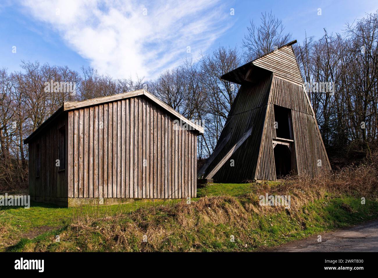 replica of the shaft tower of the former pit Margarethe in the Muttental valley near Witten-Bommern, North Rhine-Westphalia, Germany. Nachbau des Scha Stock Photo