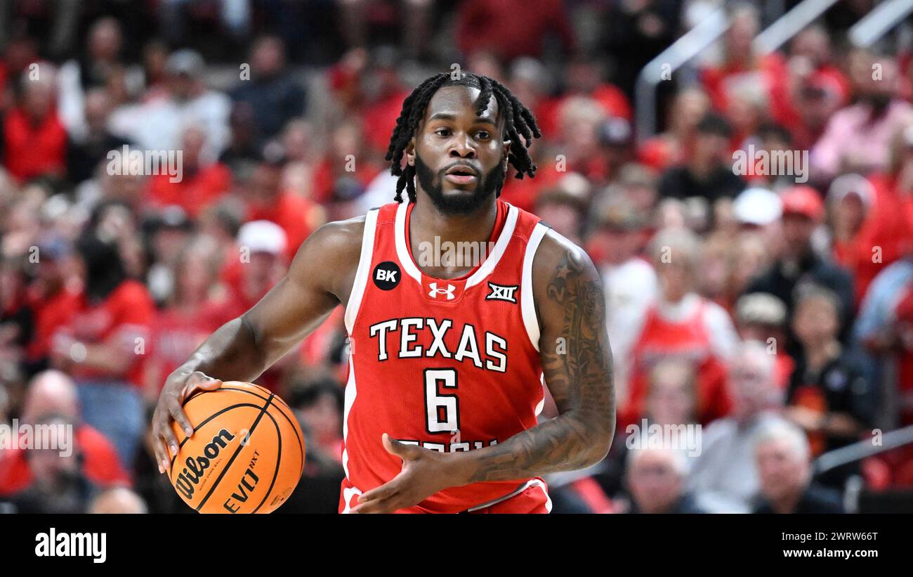 Texas Tech guard Joe Toussaint (6) controls the ball against Baylor ...