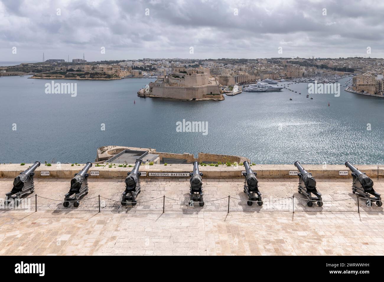 Cities by the bay hi-res stock photography and images - Alamy