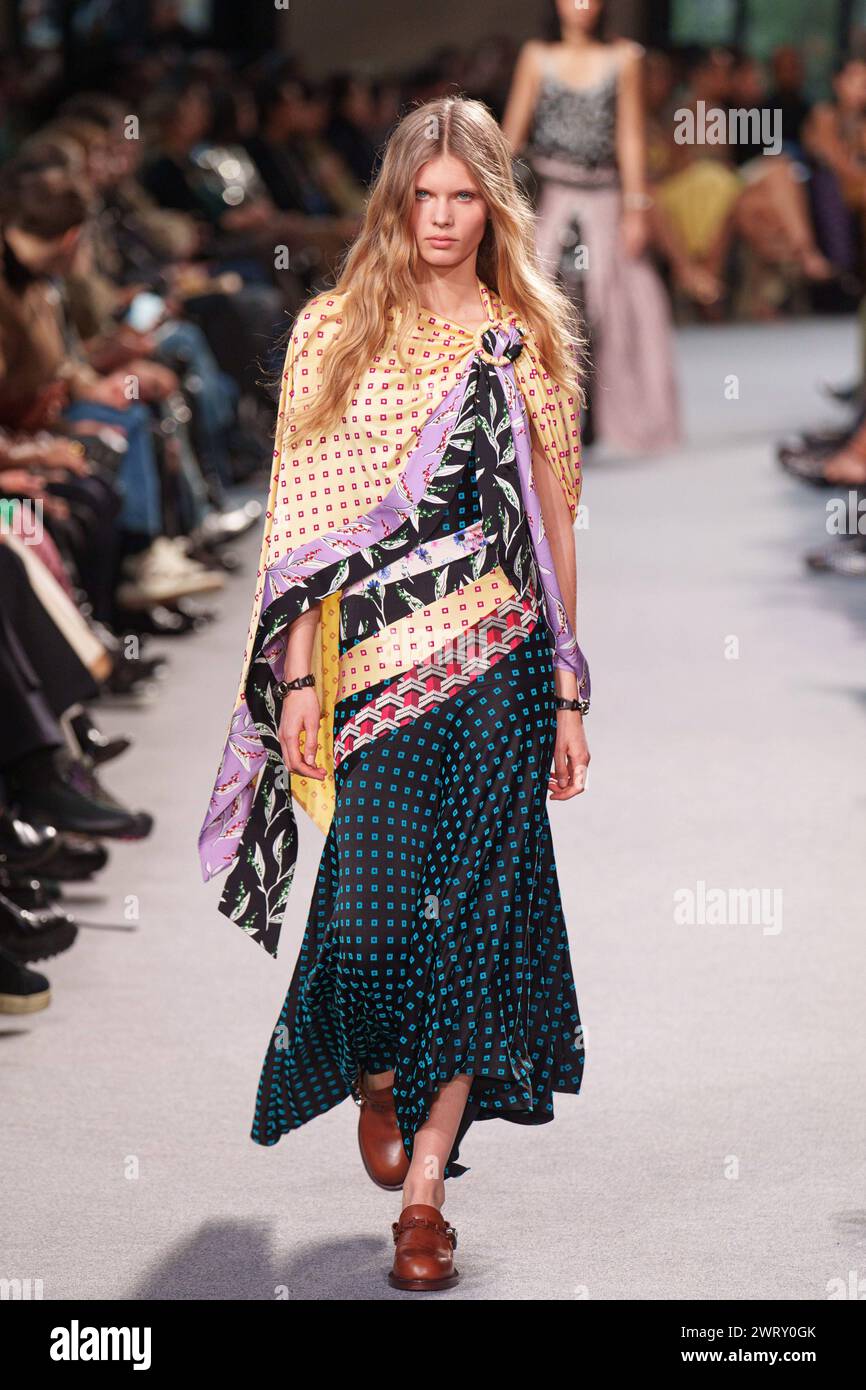 Paco Rabanne Paris Autumn-Winter 2024 Paco Rabanne Fall Winter 2024-25 ...