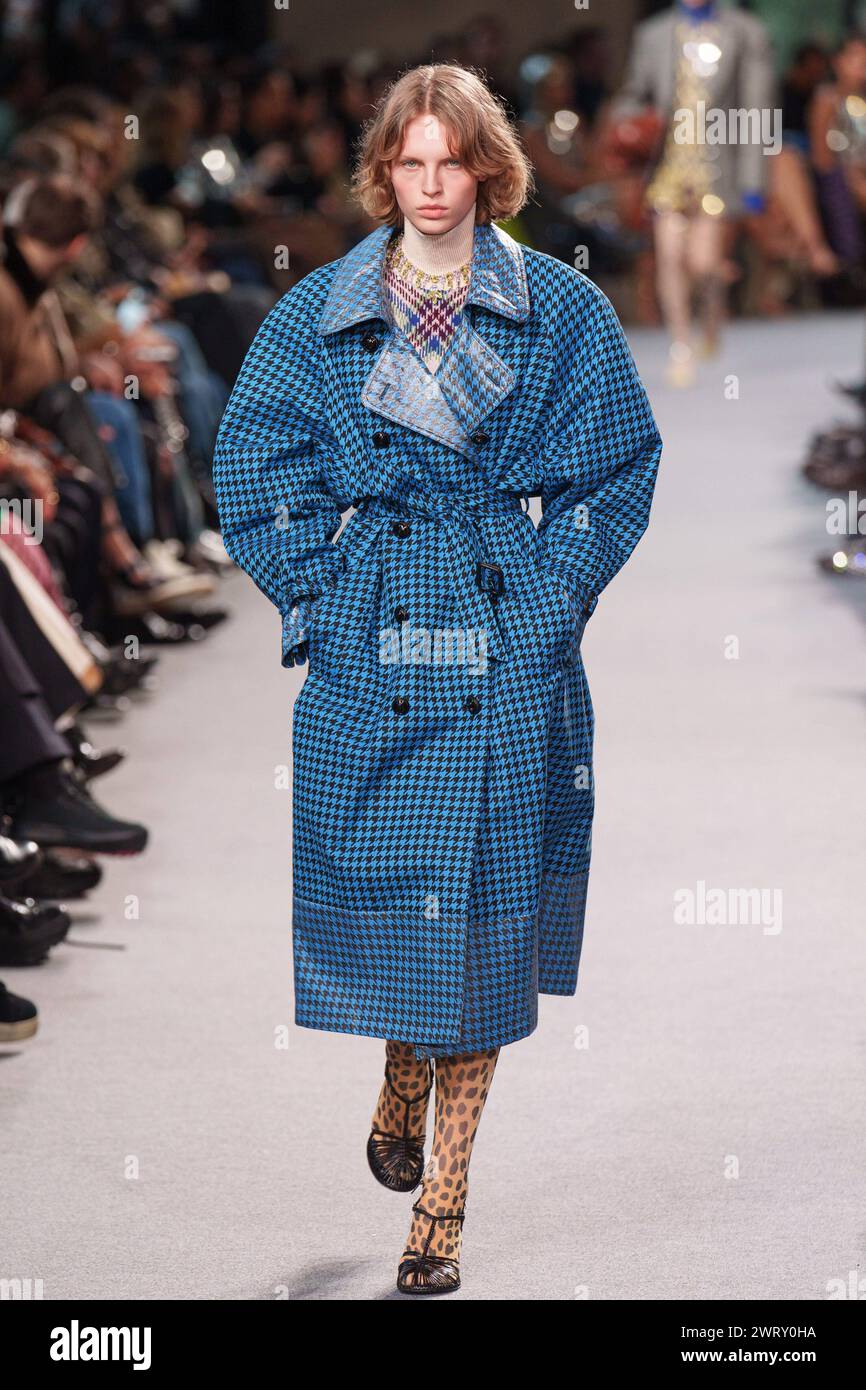 Paco Rabanne Paris Autumn-Winter 2024 Paco Rabanne Fall Winter 2024-25 ...