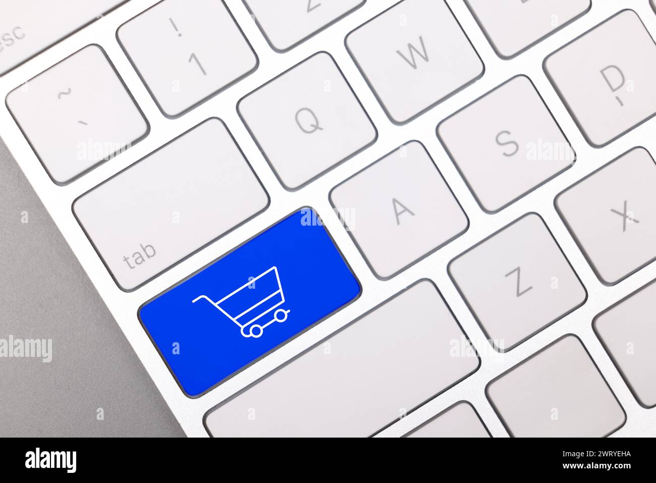 Store Button Keyboard Button for purchases on the keyboard hi-res stock photography and ...