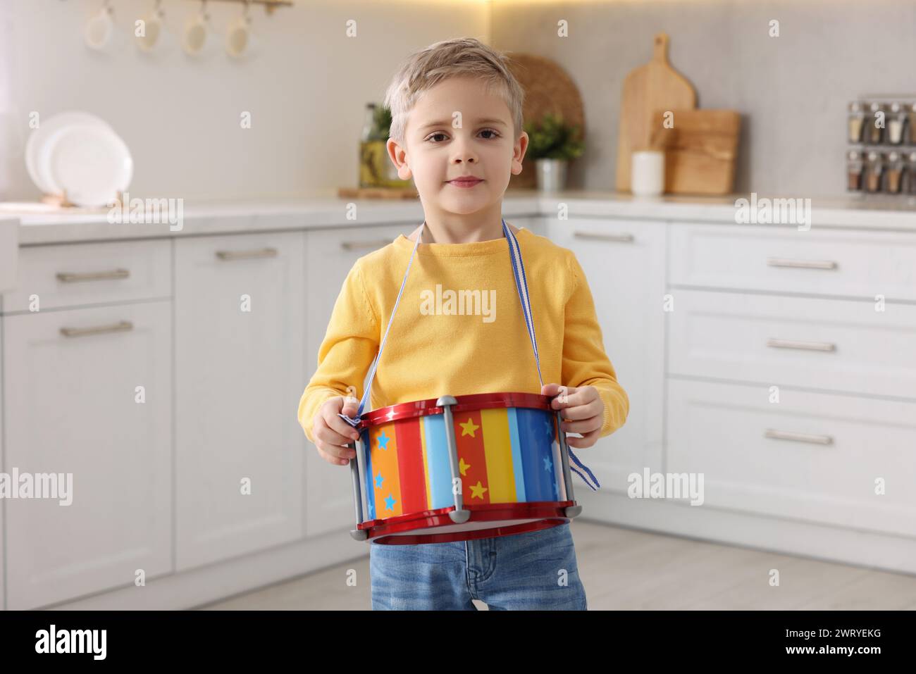 Boy playing toy kitchen hi-res stock photography and images - Alamy