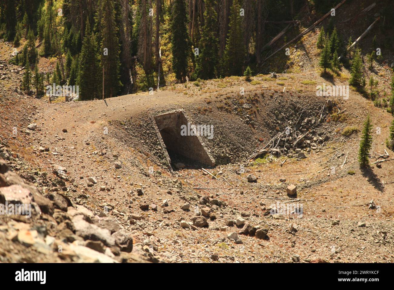 Corkscrew bridge hires stock photography and images Alamy