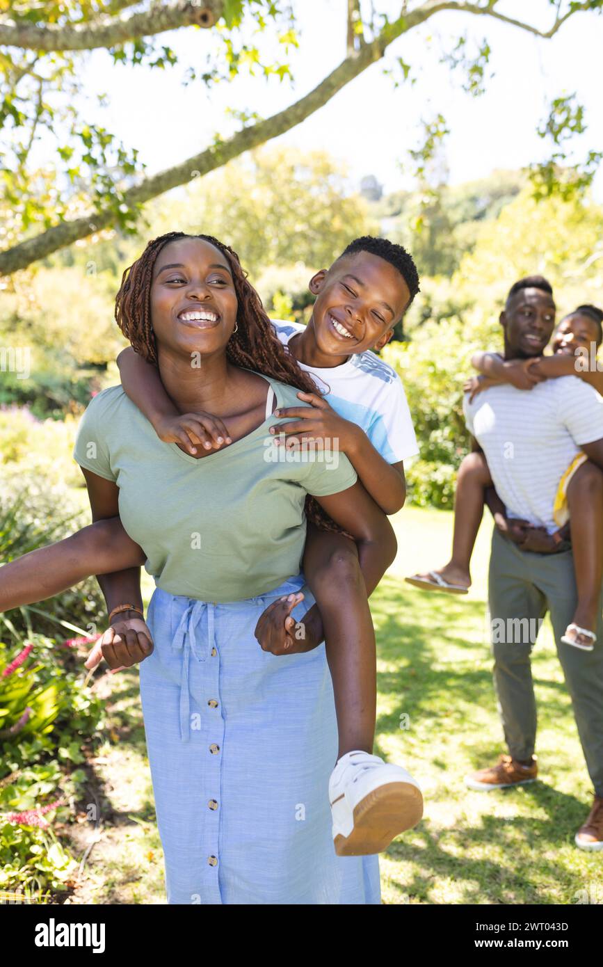 African american family hi-res stock photography and images - Alamy