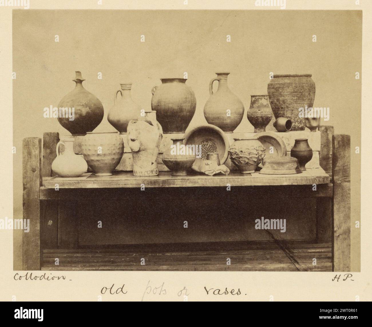 Vases various shapes sizes hi-res stock photography and images - Alamy