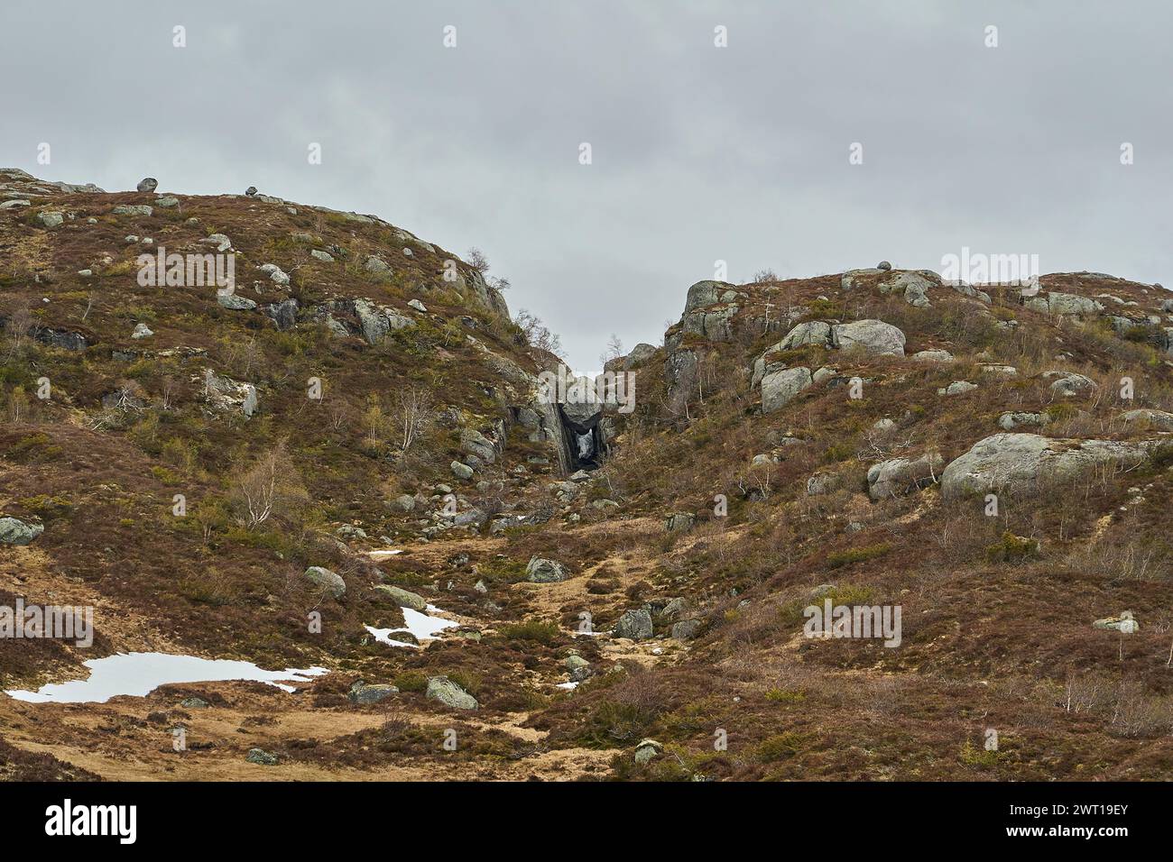 Two rock faces hi-res stock photography and images - Alamy