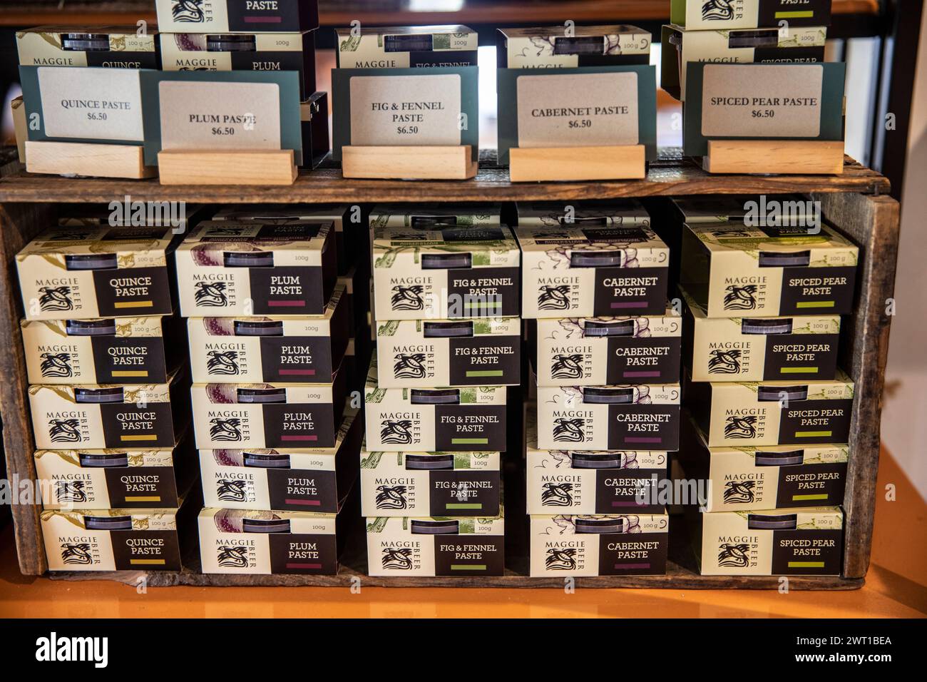 Fig and fennel paste hires stock photography and images Alamy