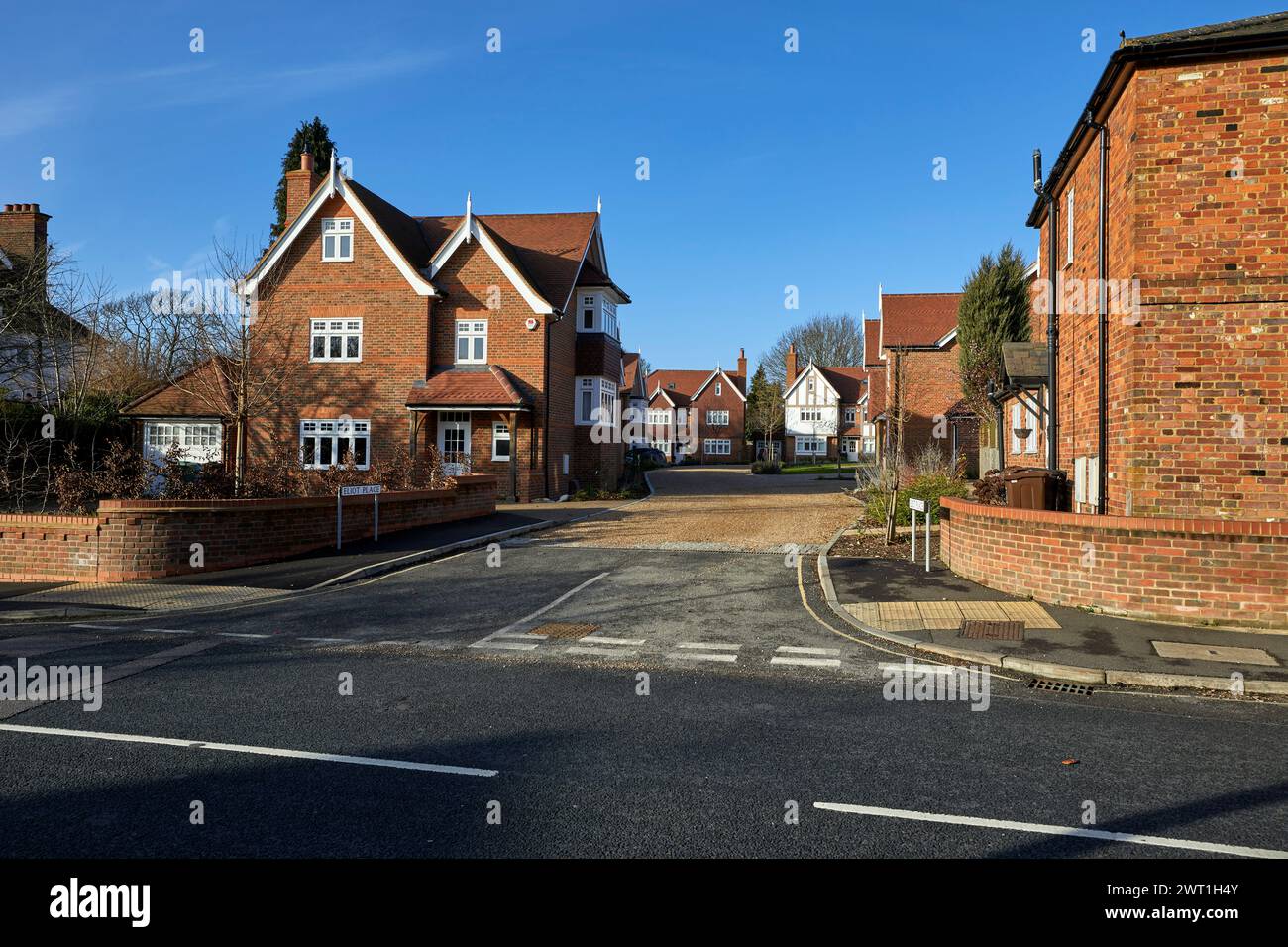 New build detached houses on a former orchard in Harpenden
