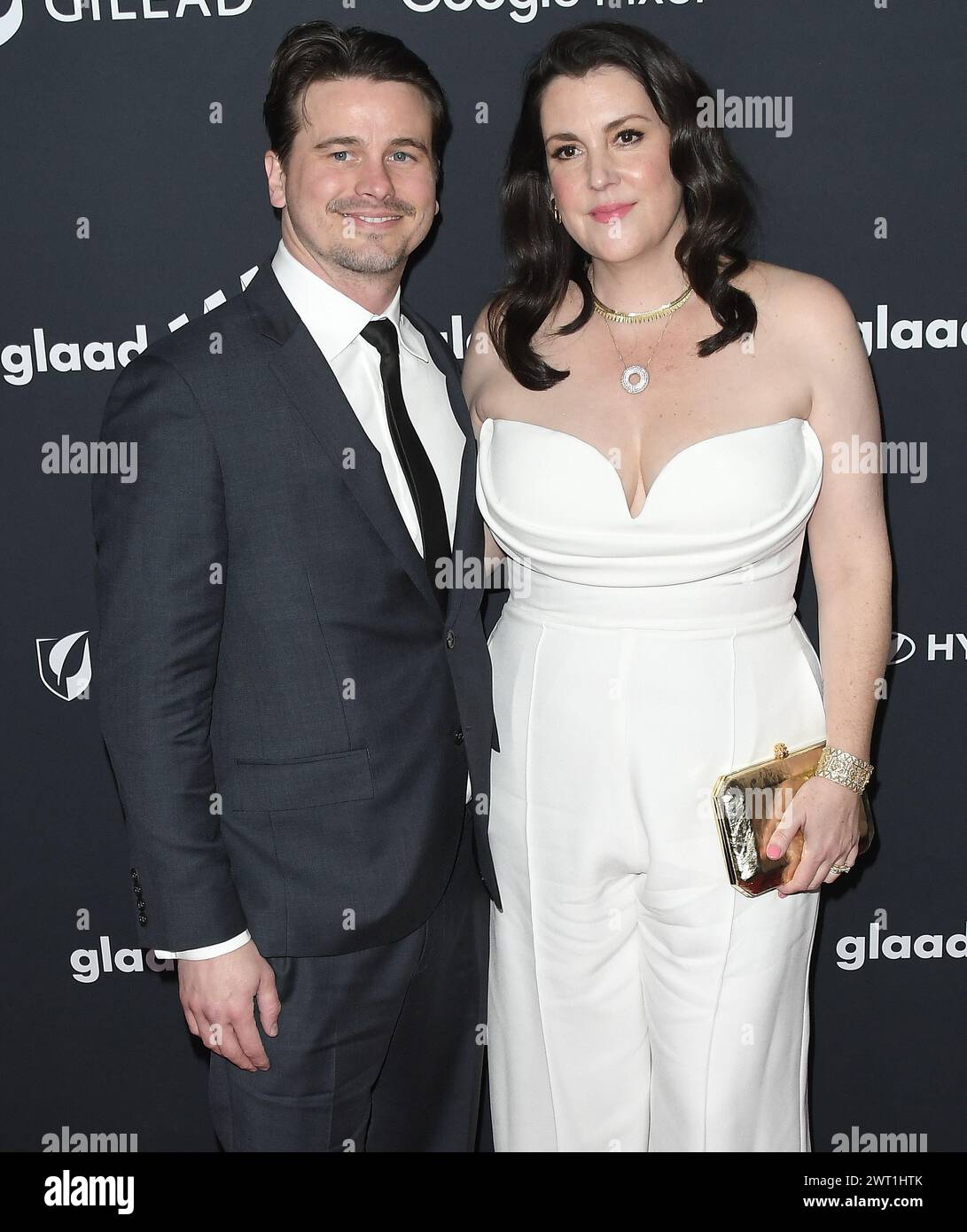 (L-R) Jason Ritter and Melanie Lynskey arrives at the 35th Annual GLAAD ...