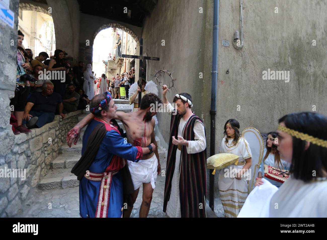 The figure of a Christ, one of the living pictures that precedes the ...