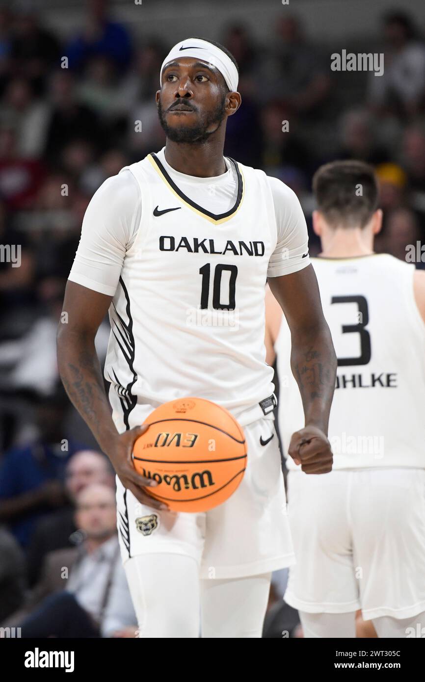indianapolis-in-march-12-oakland-golden-grizzlies-guard-dq-cole-10