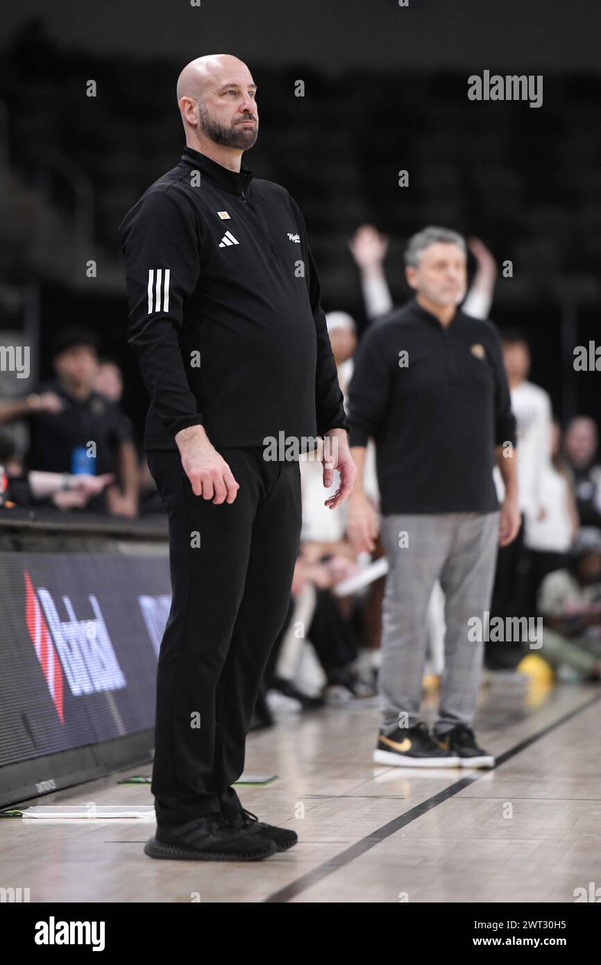indianapolis-in-march-12-milwaukee-panthers-head-coach-bart-lundy