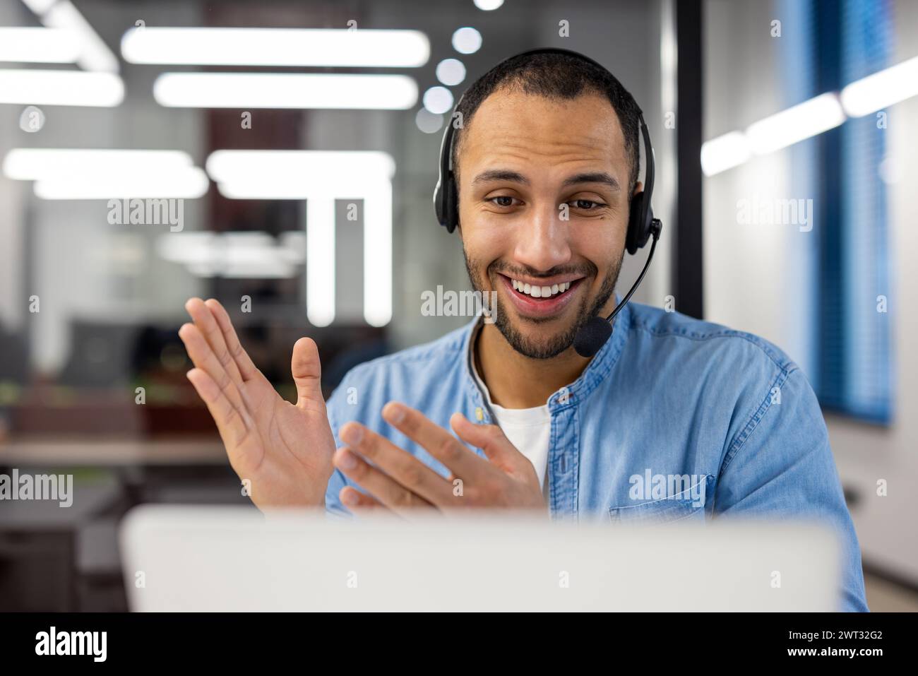 Smiling positive male customer hi-res stock photography and images - Alamy