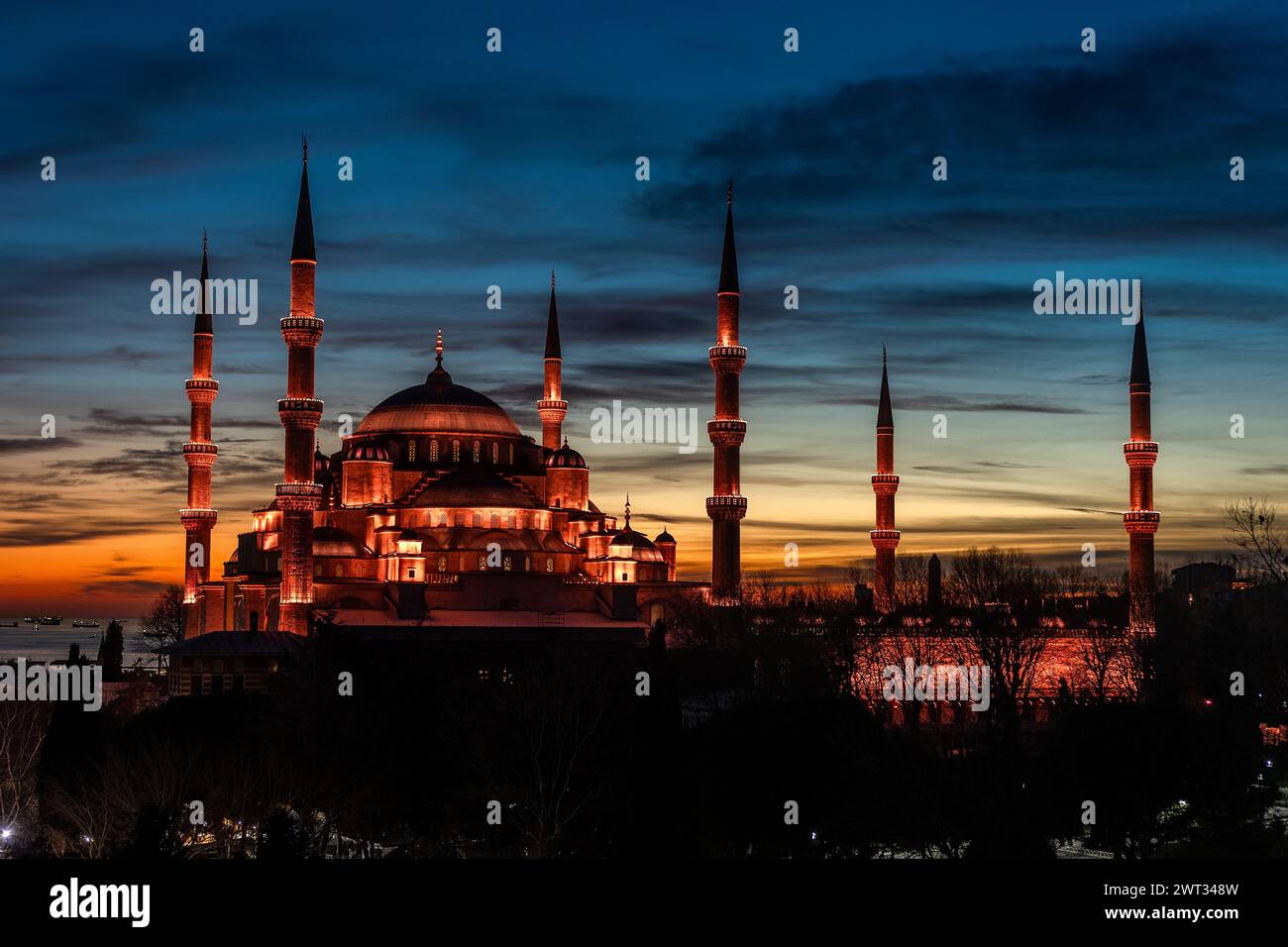 Blue Mosque or Sultanahmet Mosque at night with illumination. Famous ...