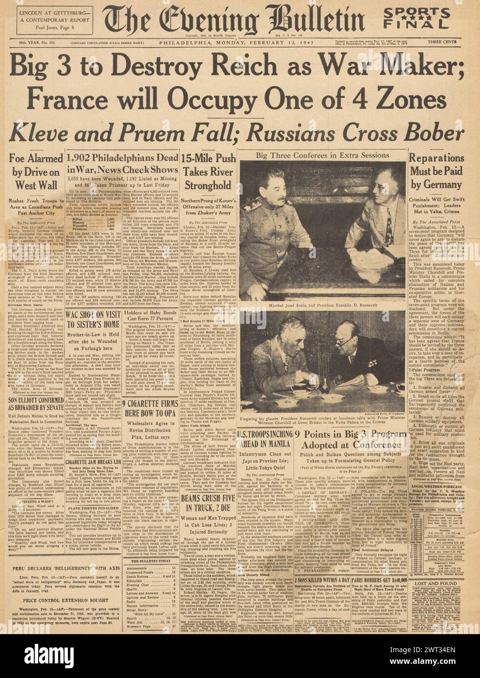 1945 The Evening Bulletin front page reporting Yalta Conference and Allies capture Kleve and Prum Stock Photo