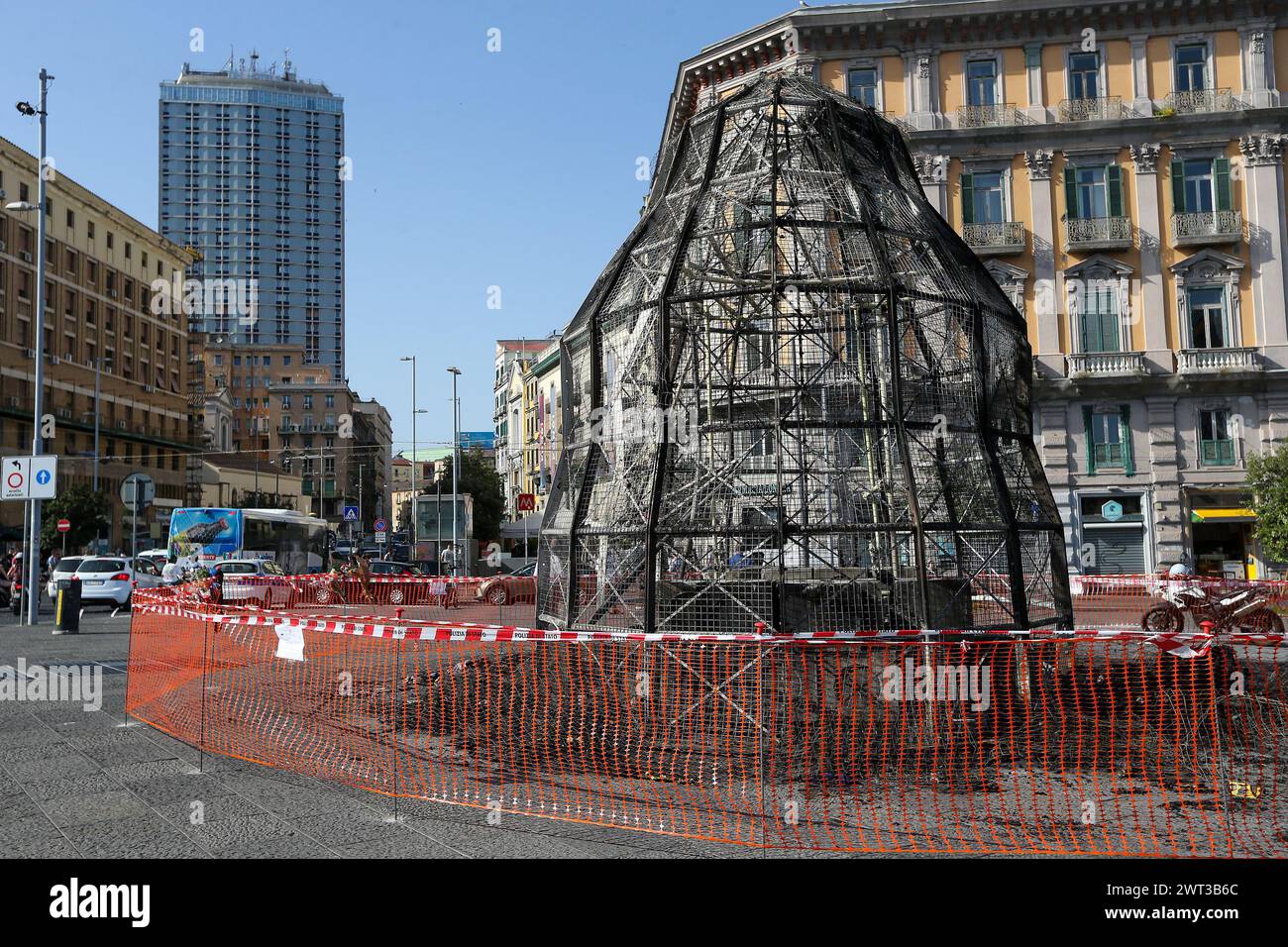 The structure of the giant Venus of the Rags by Michelangelo Pistoletto, completely burnt after unknown people set it on fire at dawn, in Municipio sq Stock Photo