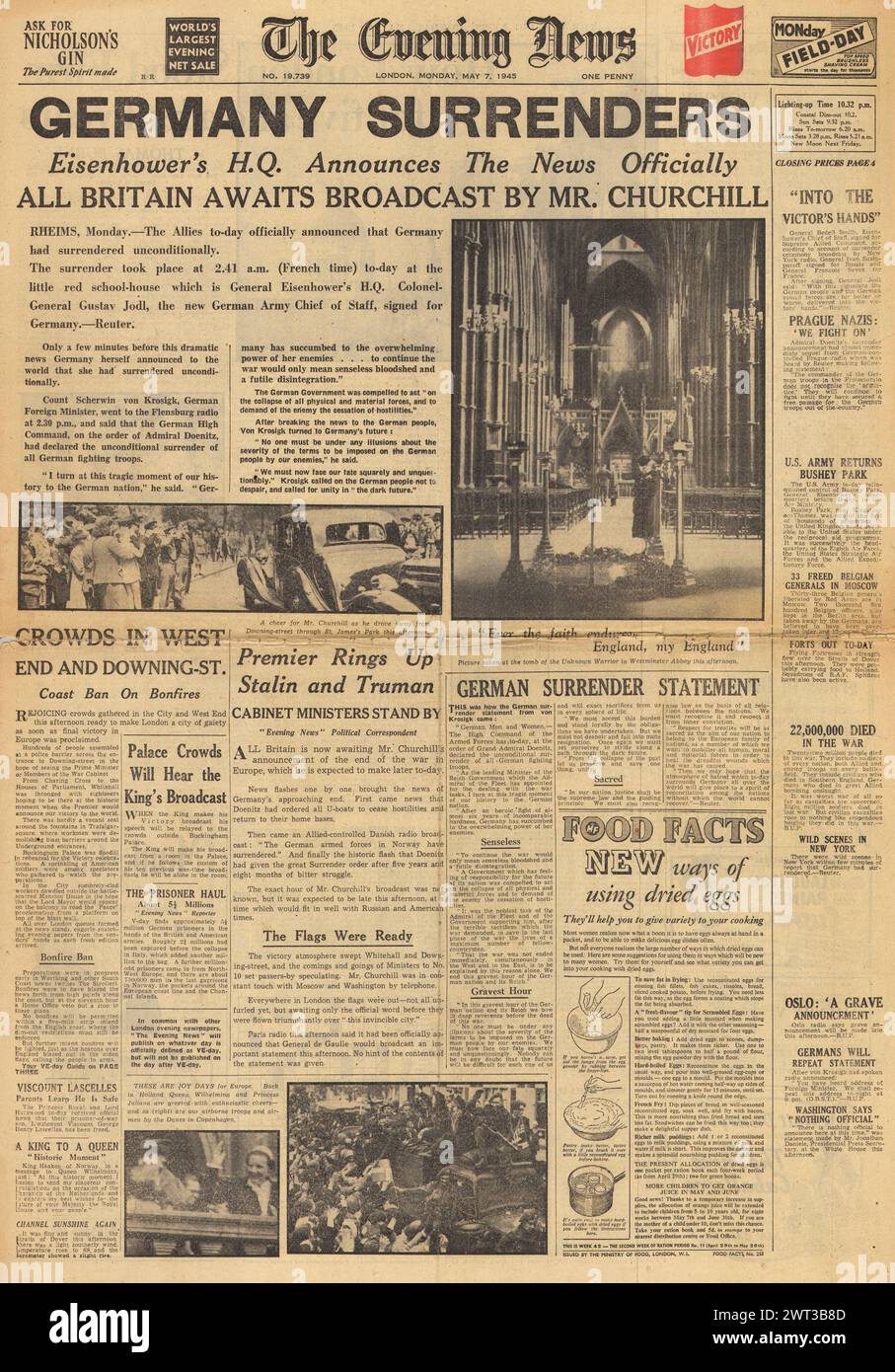 1945 The Evening News front page reporting Surrender of Nazi Germany Stock Photo