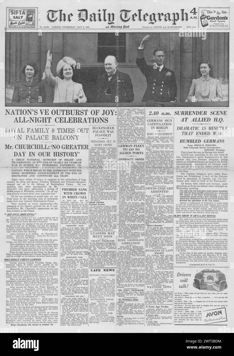 1945 The Daily Telegraph front page reporting VE Day celebrations Stock Photo
