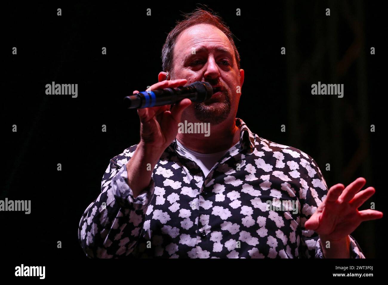Trist Curless, singer of The Manhattan Transfer, during the concert at the Pomigliano Jazz Festival, in the Roman amphitheater of Avella. Stock Photo
