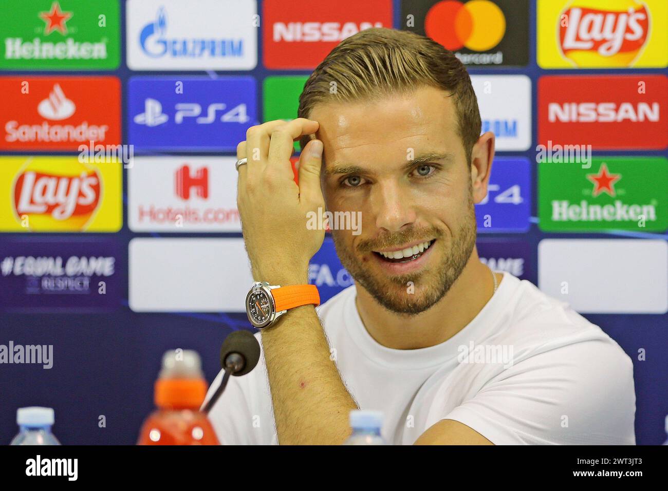 Liverpool soccer player, Jordan Henderson, during the press conference at the San Paolo stadium, the day before the Champions League match, between Na Stock Photo