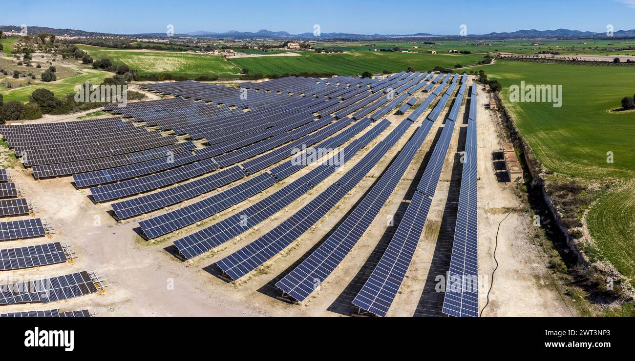 photovoltaic plant between crop fields, Villafranca de Bonany, Majorca, Balearic Islands, Spain Stock Photo