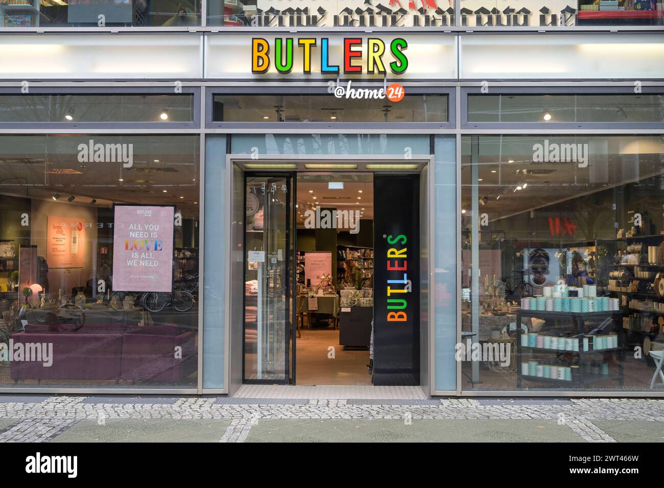 Butlers home 24 furniture store, Wilmersdorfer Strasse, Charlottenburg, Berlin, Germany Stock Photo