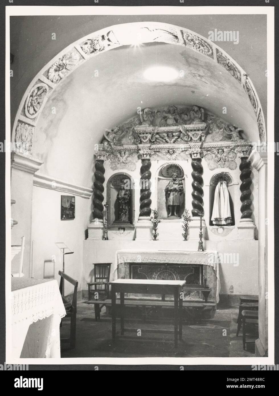 Sardinia Oristano Ghilarza S. Palmerio2. Hutzel, Max 19601990 Medieval