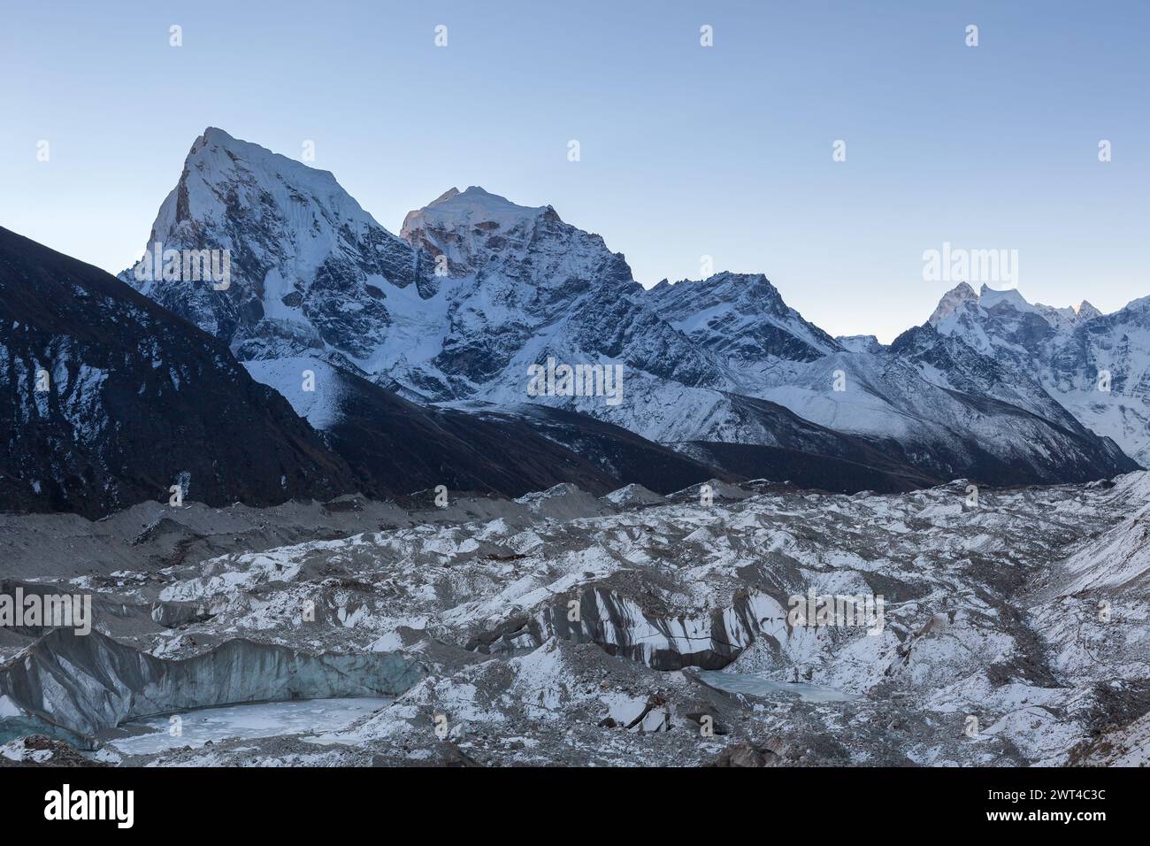 Sunset landscape high peaks hi-res stock photography and images - Alamy