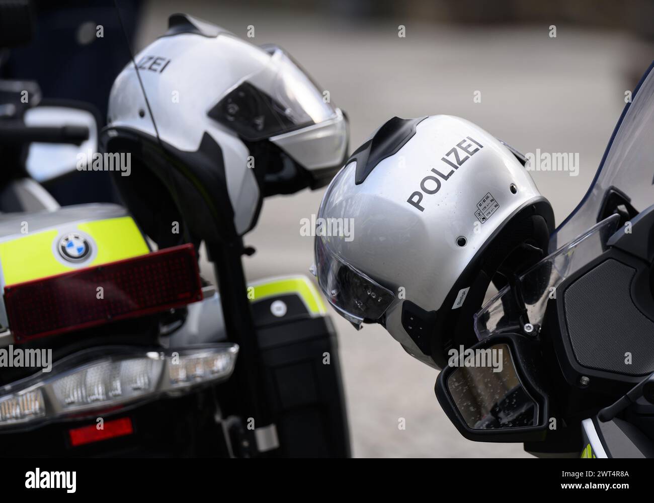 german police motorcycle helmet WWII PARADE CRASH IN WHITE  Regimentals Militaria Museum SCHUBERTH