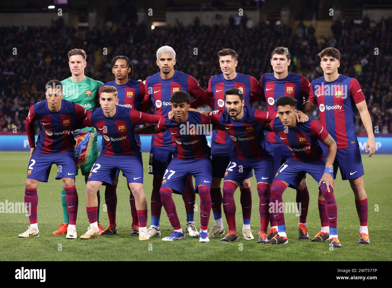 Jules kounde ronald araujo hi-res stock photography and