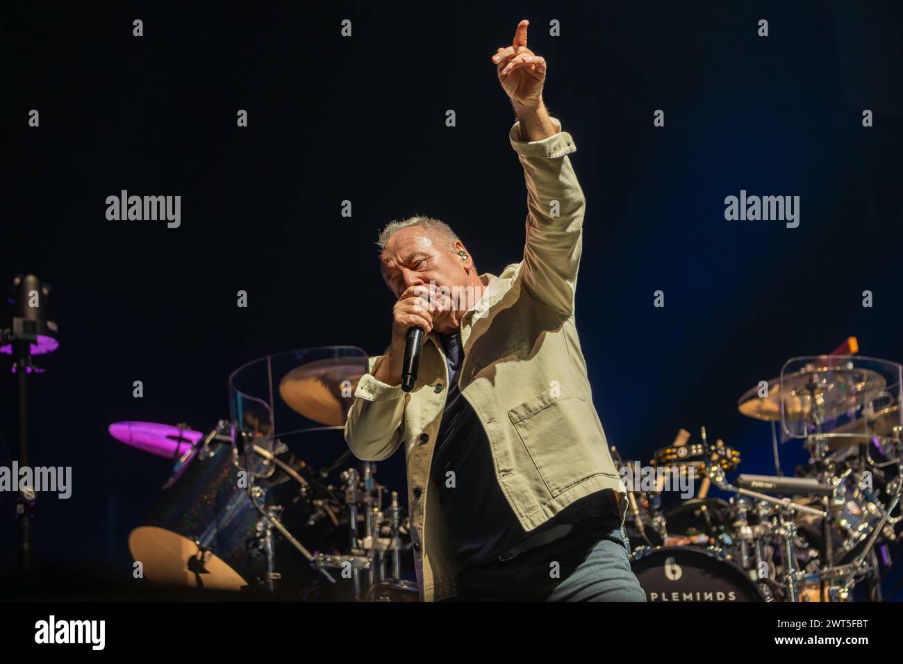 LEEDS, UK. 15th March 2025. Simple Minds Global Tour 2025 Lead vocals, Jim Kerr Credit Paul