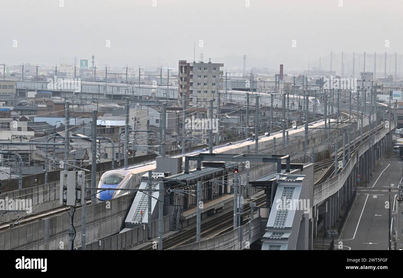 the-hokuriku-shinkansen-departs-from-tsuruga-station-in-tsuruga-city
