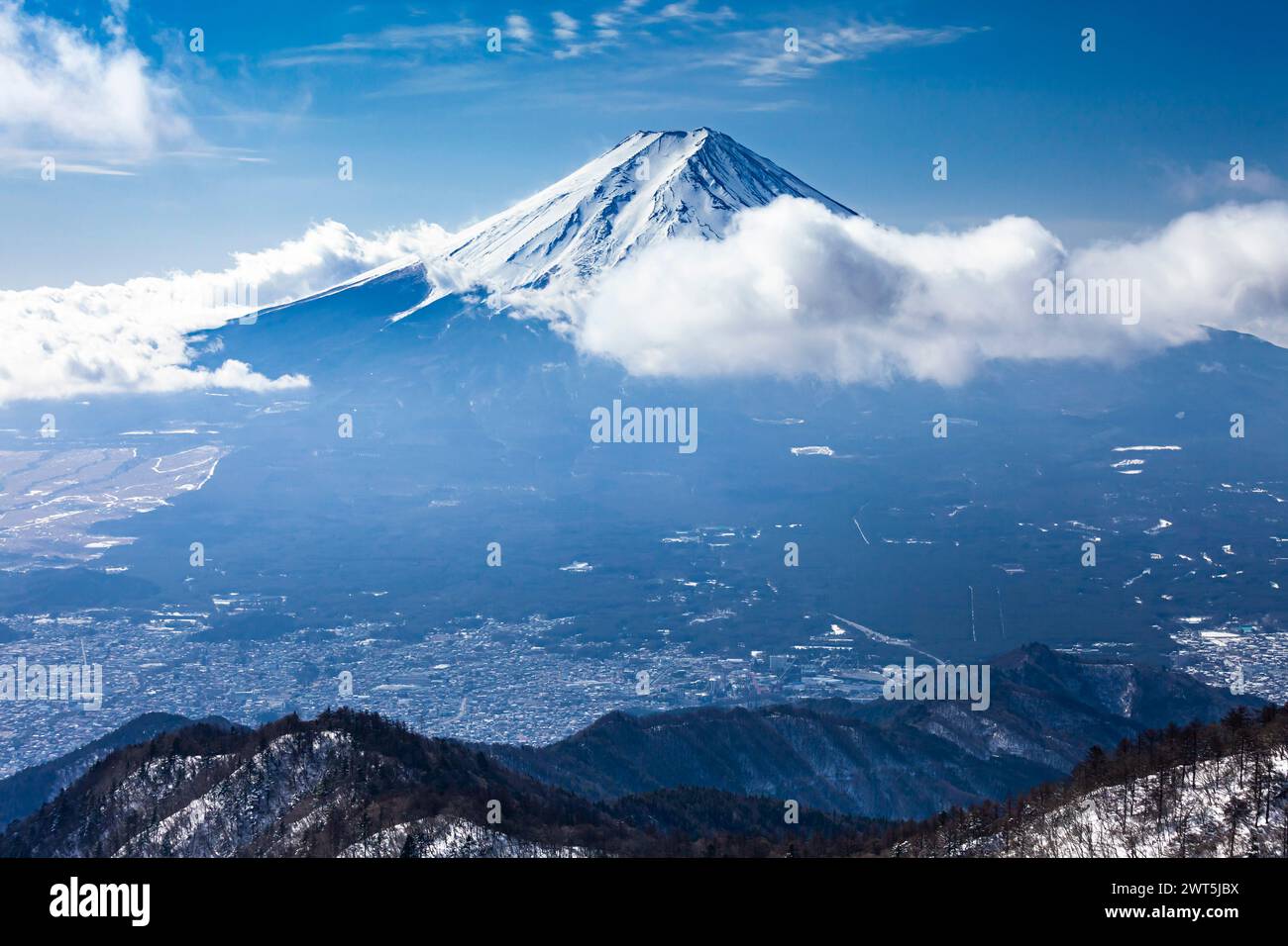 Mount Fuji, view from Mt. Mitsutouge(1785m), Nishikatsura-cho, Yamanashi, Japan, East Asia, Asia Stock Photo