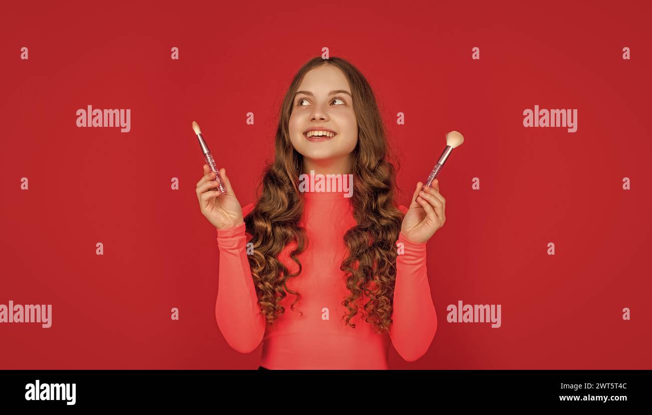 Positive teen girl makeup hi-res stock photography and images - Alamy