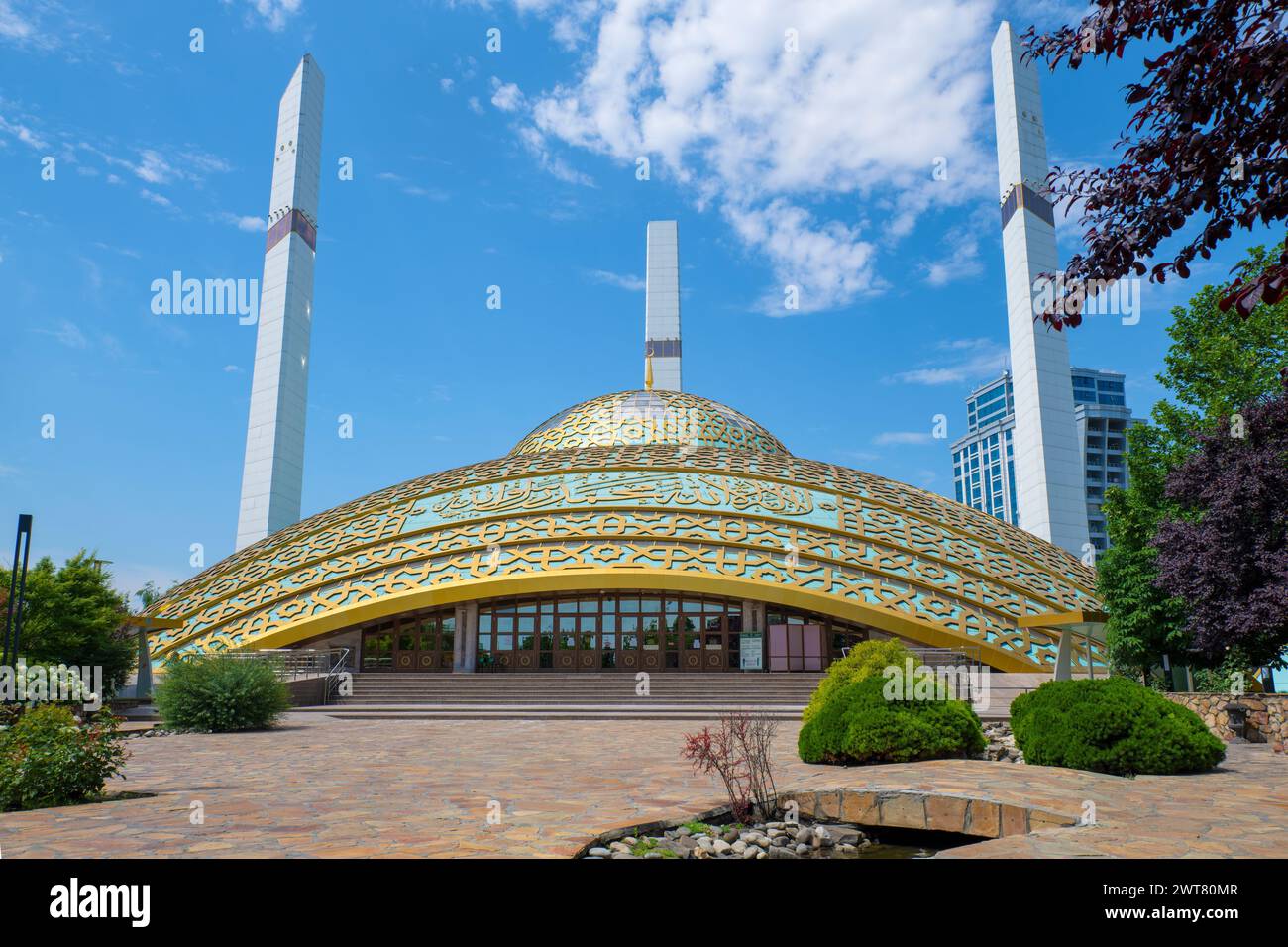 ARGUN, RUSSIA - JUNE 14, 2023: Mother's Heart Mosque (Mosque named after Aimani Kadyrova) on a sunny June day Stock Photo