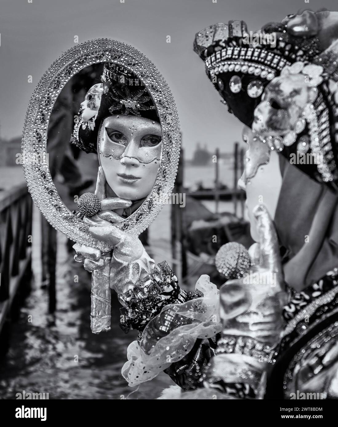 Venice masked ball hi-res stock photography and images - Alamy